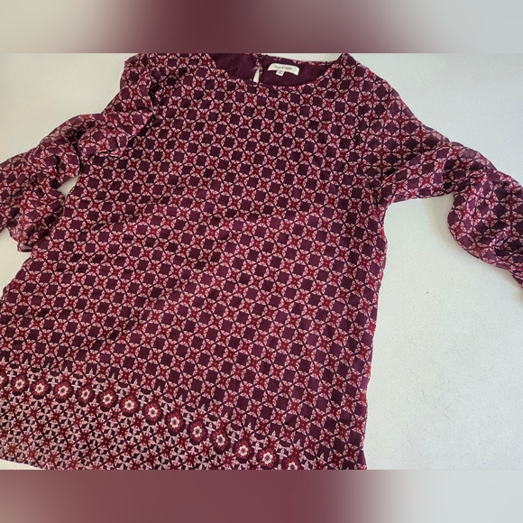 Max Studio Small Top - Picture 1 of 5